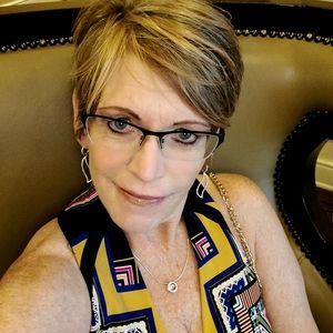 Meet your Posher, Glenda